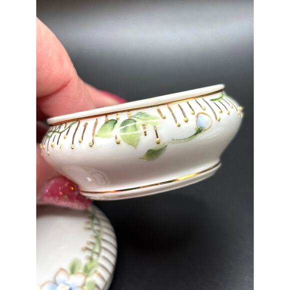 Nippon Japan Vanity Grooming Trinket Lidded Jars Set of 3 w/ Under Plate Antique - Picture 9 of 12